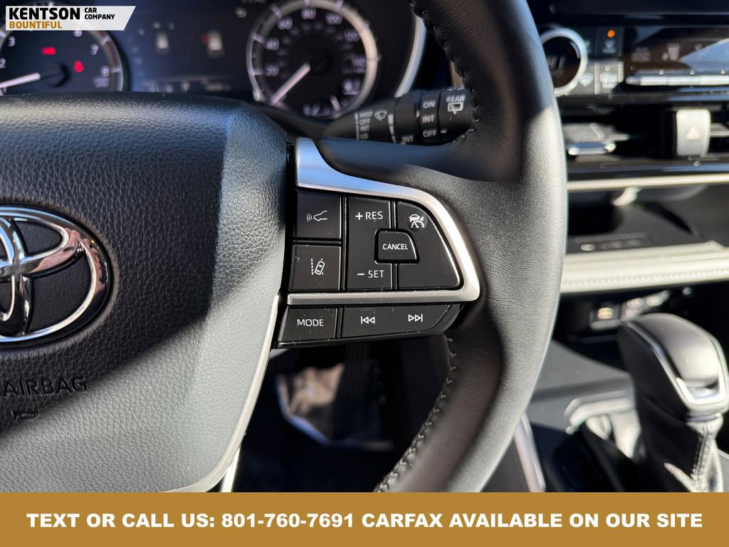 Used 2025 Toyota Highlander XLE image 15