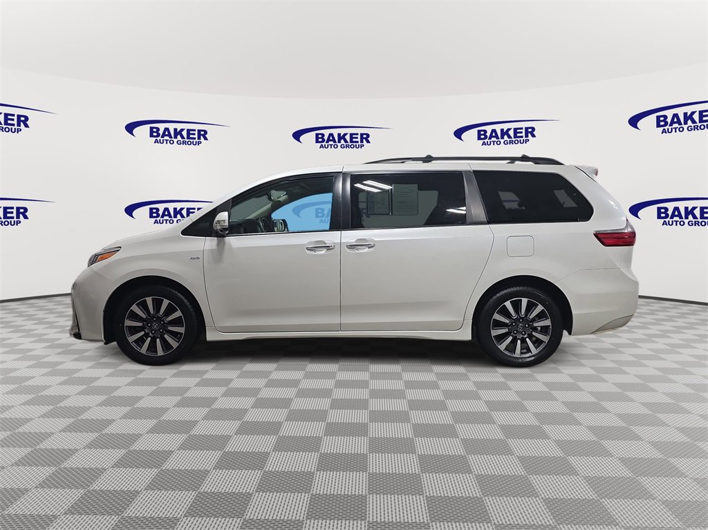 Used 2020 Toyota Sienna Limited Premium image 8