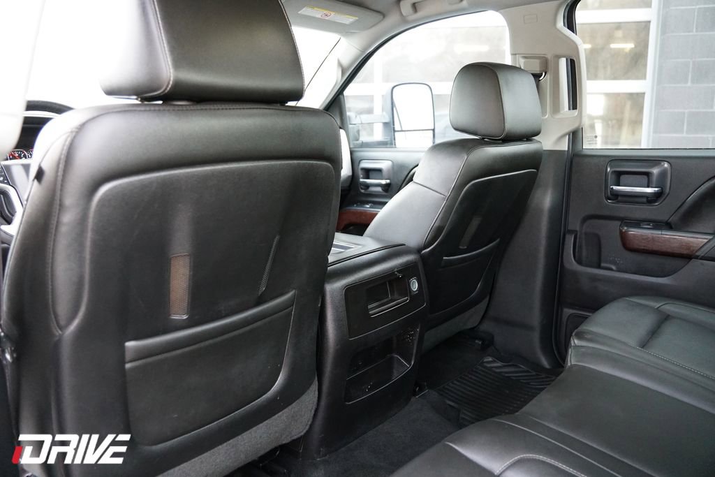 Used 2015 GMC Sierra 2500 SLT w/ Duramax Plus Package image 37