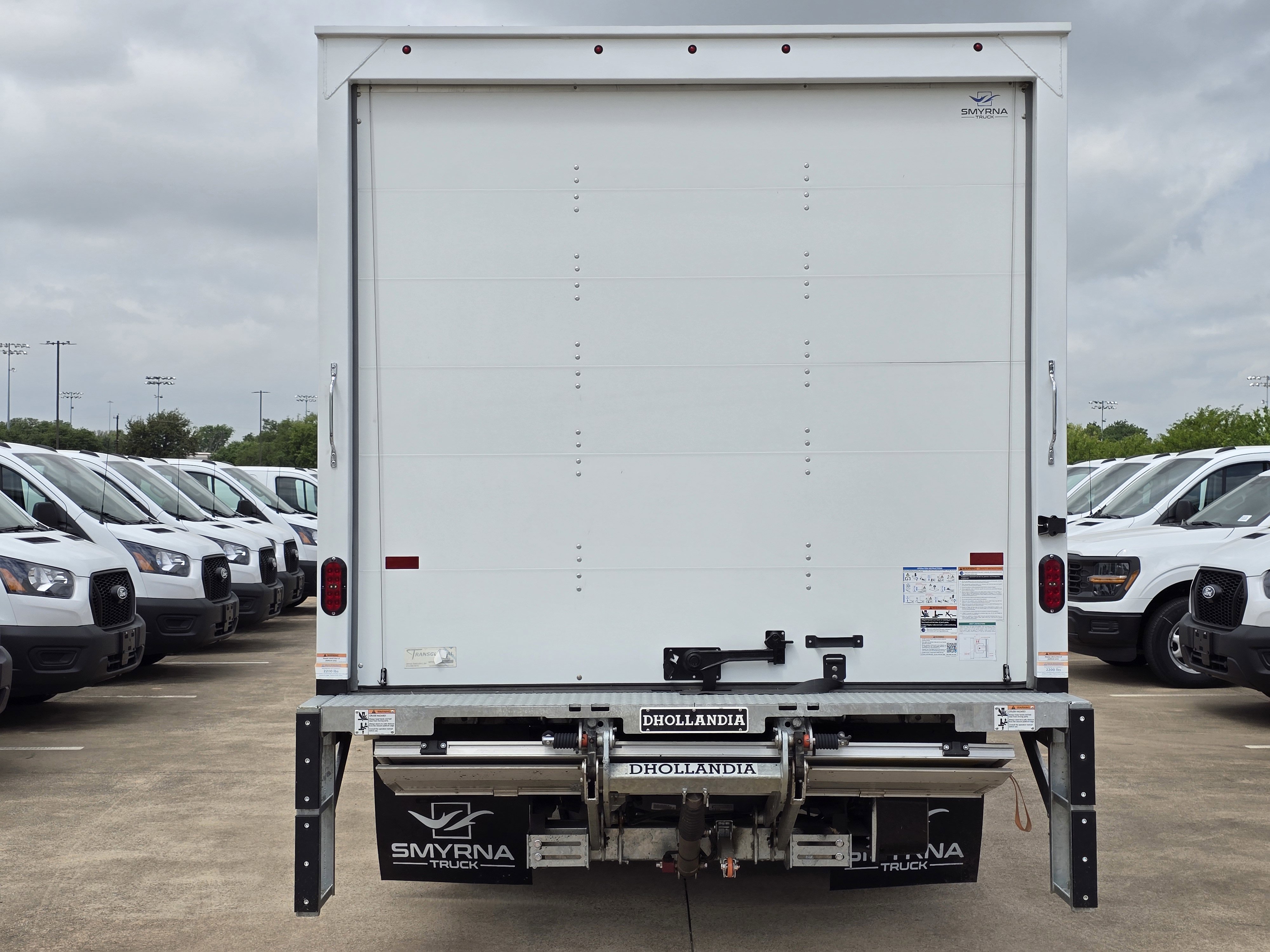 New 2026 Ford E-450 and Econoline 450 Super Duty w/ Power Equipment Group RWD image 6