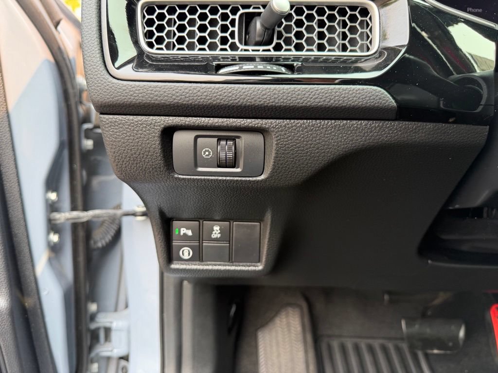 Used 2022 Honda Civic Touring image 17