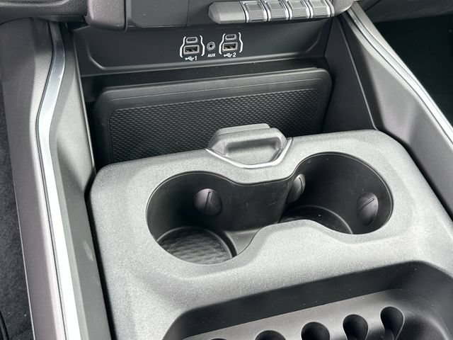 New 2026 RAM 1500 Express AWD/4WD image 19