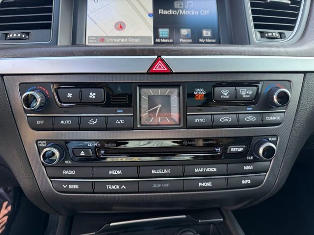 Used 2015 Hyundai Genesis 5.0 RWD image 21