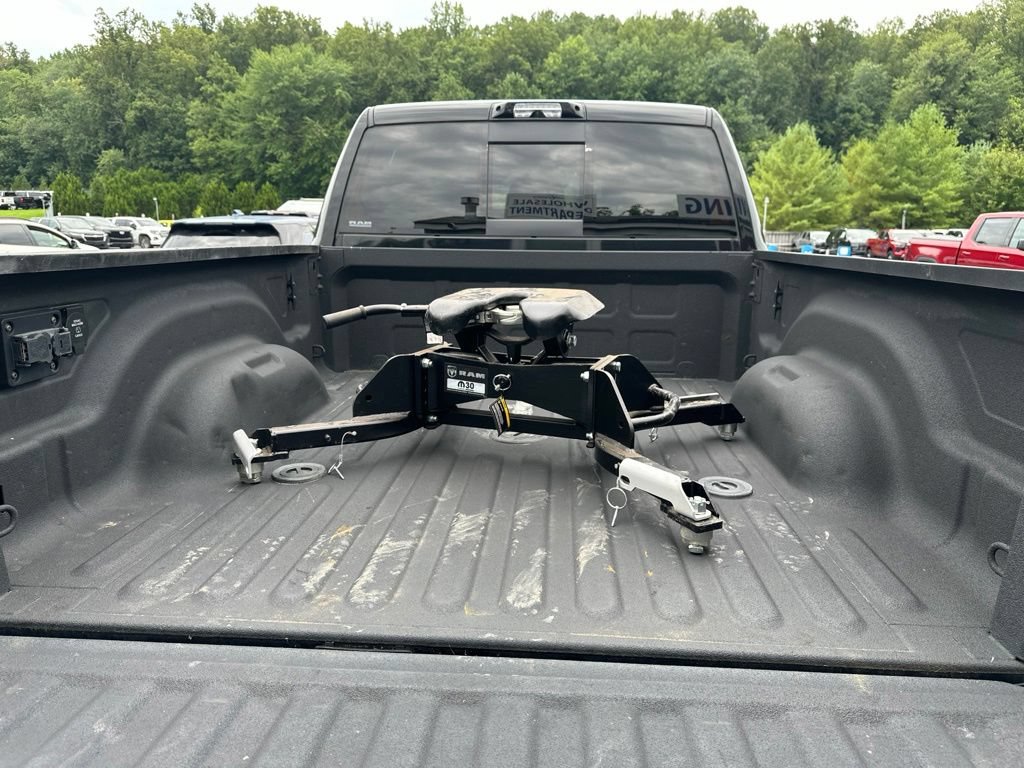 Used 2022 RAM 3500 Limited AWD/4WD image 16