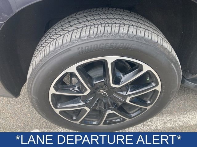 Used 2023 Chevrolet Suburban RST w/ Luxury Package image 8
