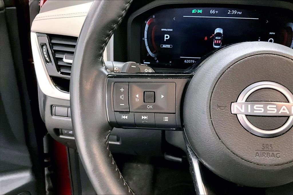 Used 2024 Nissan Rogue SL image 11