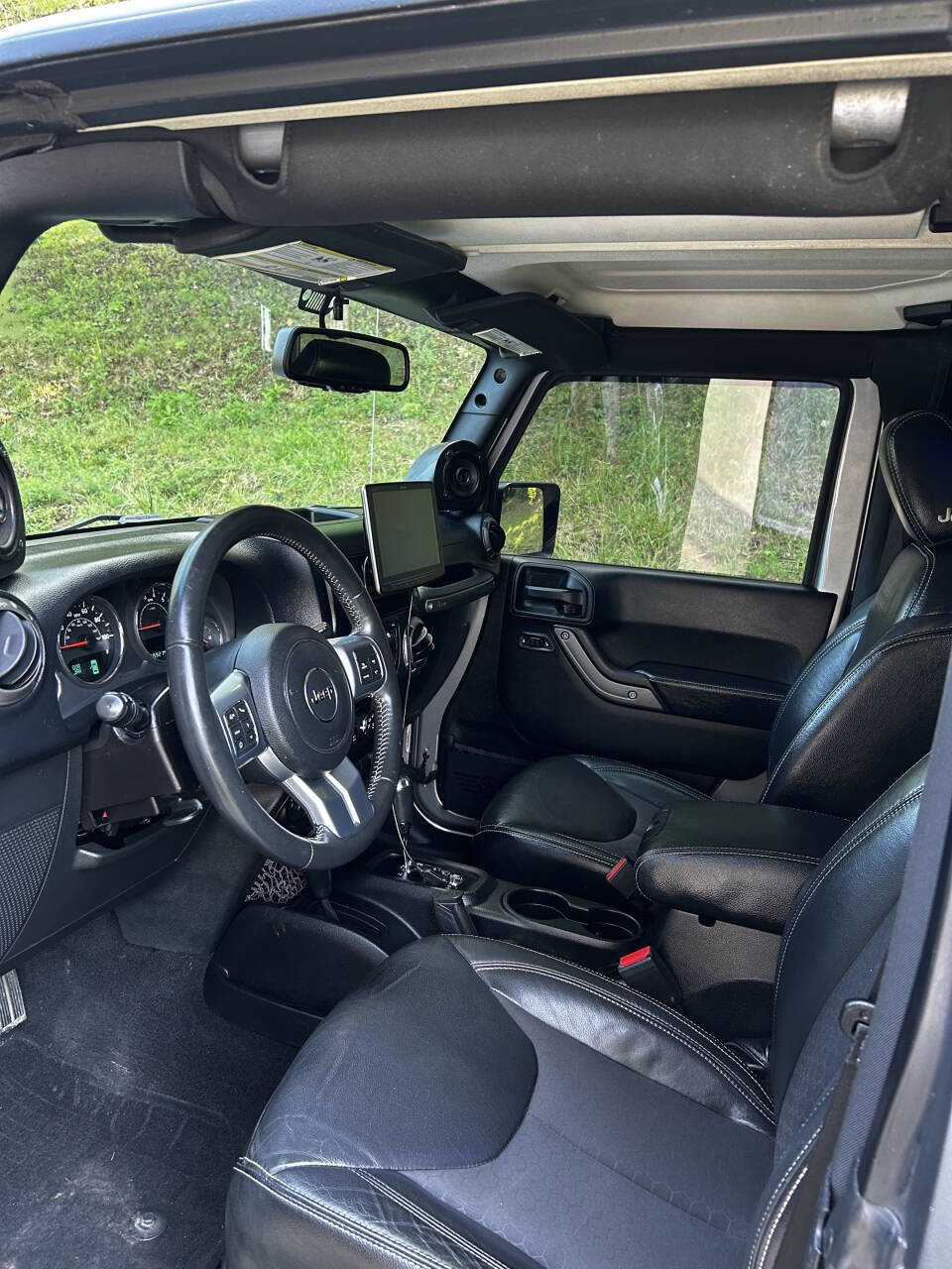 Used 2016 Jeep Wrangler Sport image 8