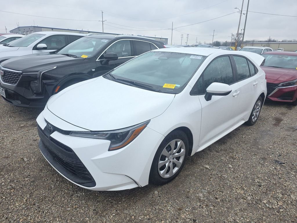 Used 2024 Toyota Corolla LE image 5