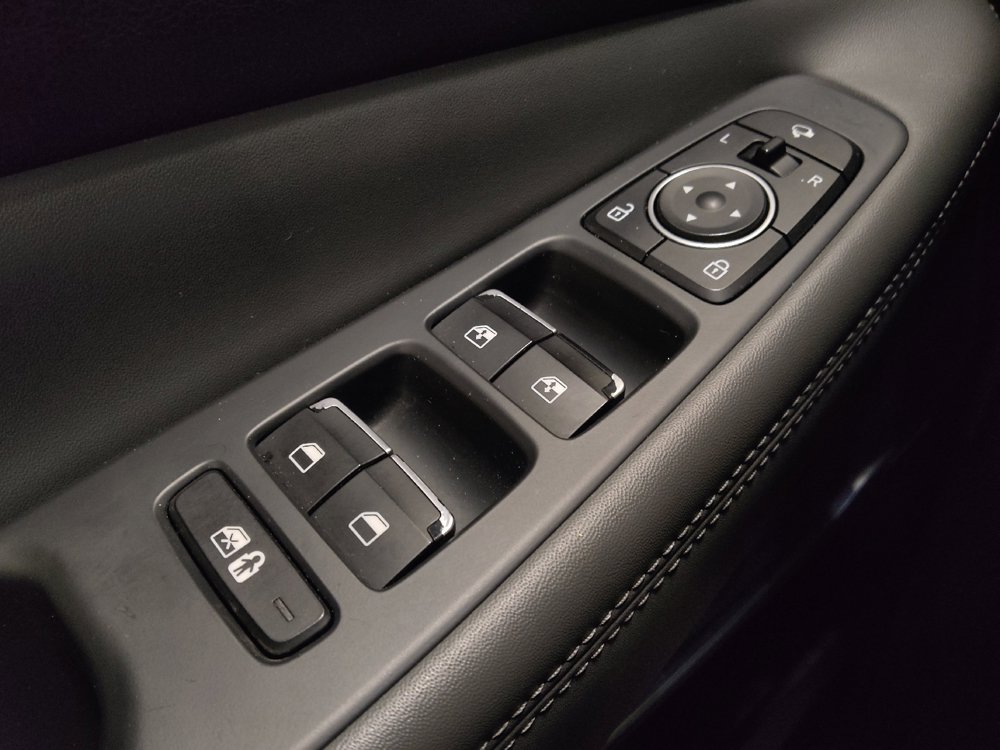 Used 2022 Hyundai Santa Fe Limited image 27