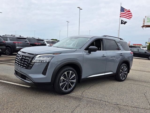 New 2026 Nissan Pathfinder Platinum w/ Cargo Package image 3