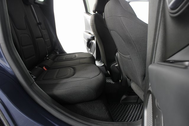 Used 2022 Jeep Renegade Latitude w/ Convenience Group image 18