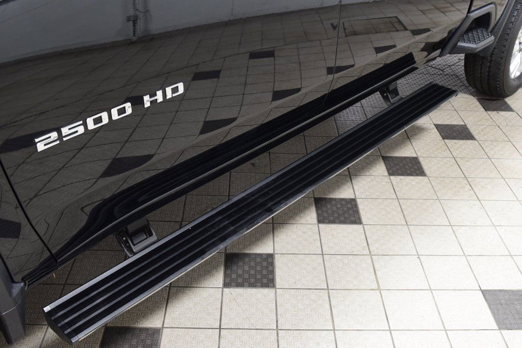 Used 2023 Chevrolet Silverado 2500 High Country w/ Z71 Off-Road Package image 28