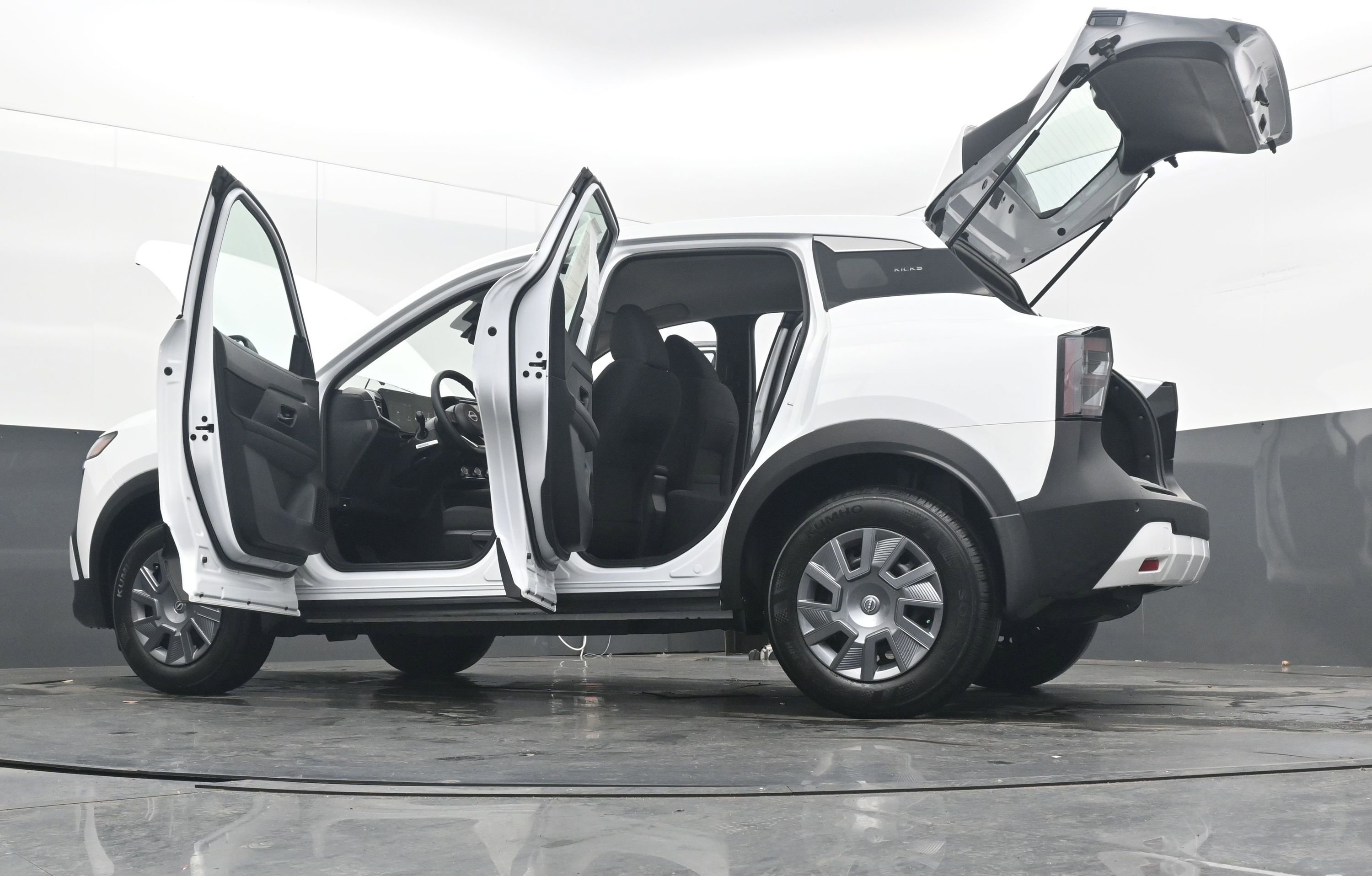 Certified 2025 Nissan Kicks S image 40