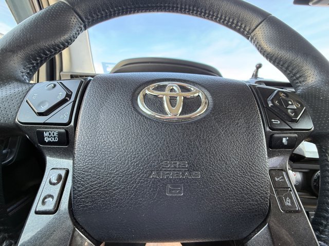 Used 2021 Toyota 4Runner TRD Off-Road Premium AWD/4WD image 13