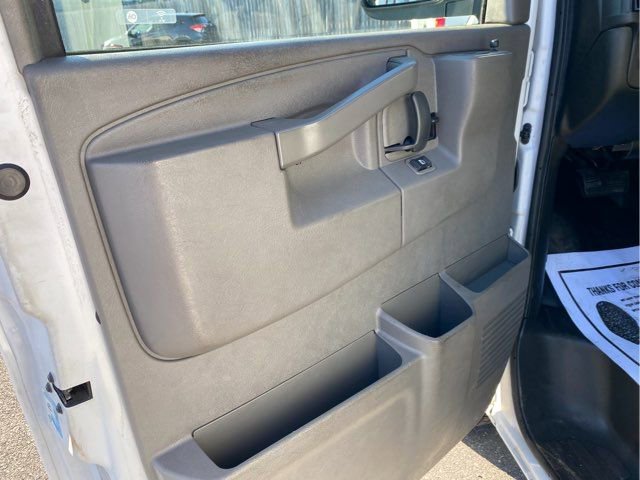 Used 2019 Chevrolet Express 3500 w/ Driver Convenience Package image 12