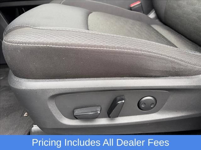 Used 2024 Nissan Pathfinder SV AWD/4WD image 17