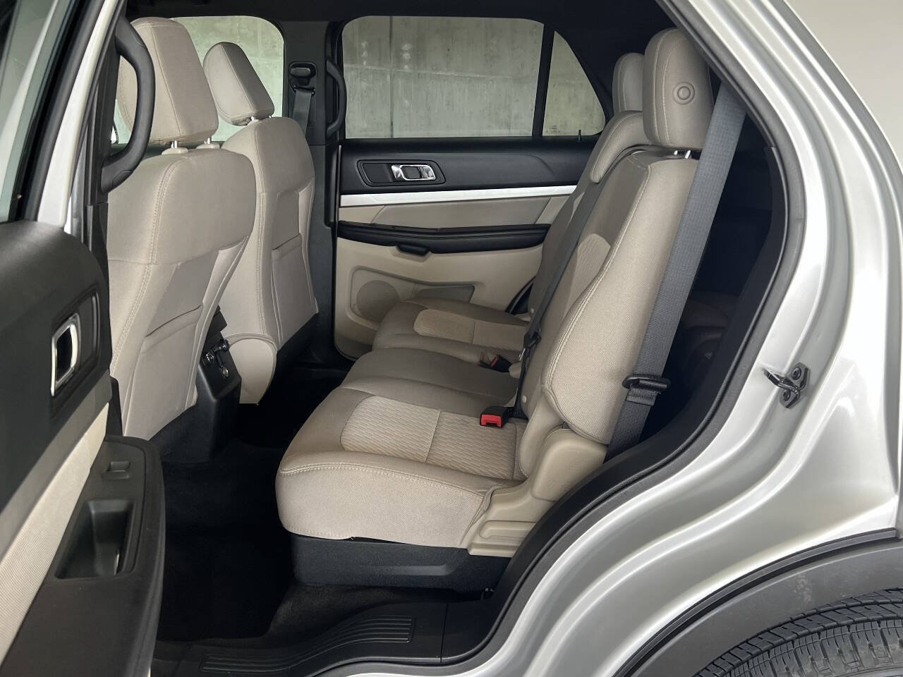 Used 2018 Ford Explorer 4WD image 13