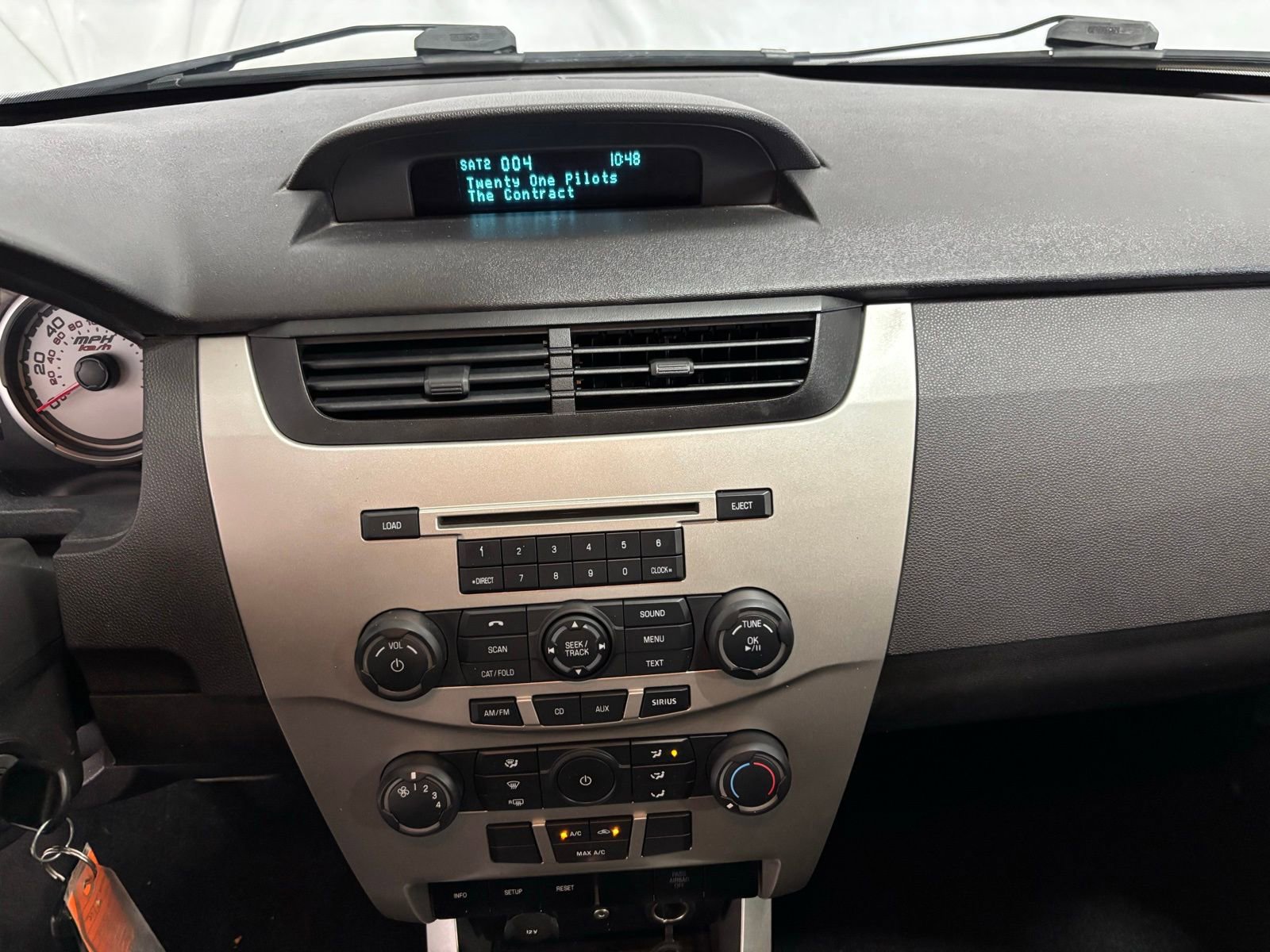 Used 2009 Ford Focus SE image 23