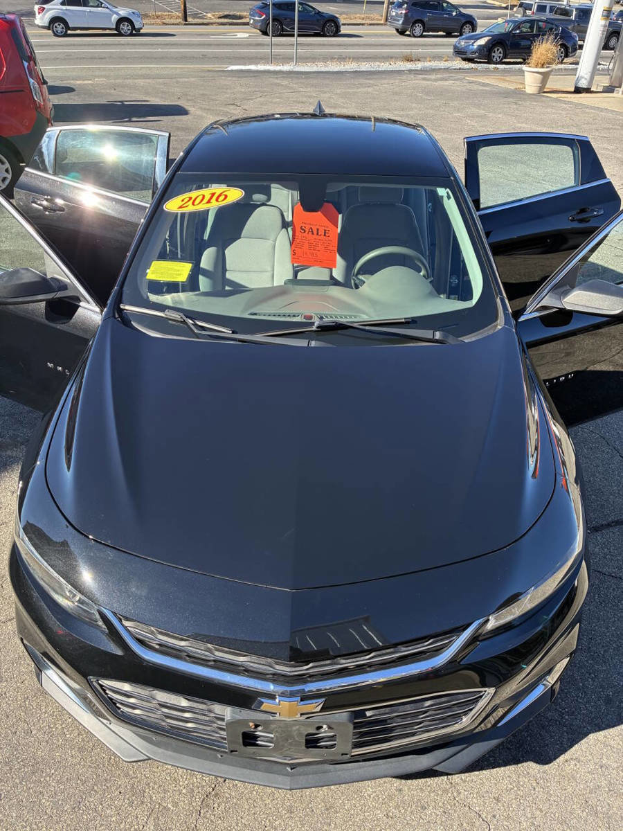 Used 2016 Chevrolet Malibu LS image 2