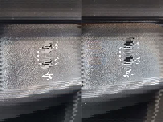 New 2026 Chrysler Pacifica Select image 34