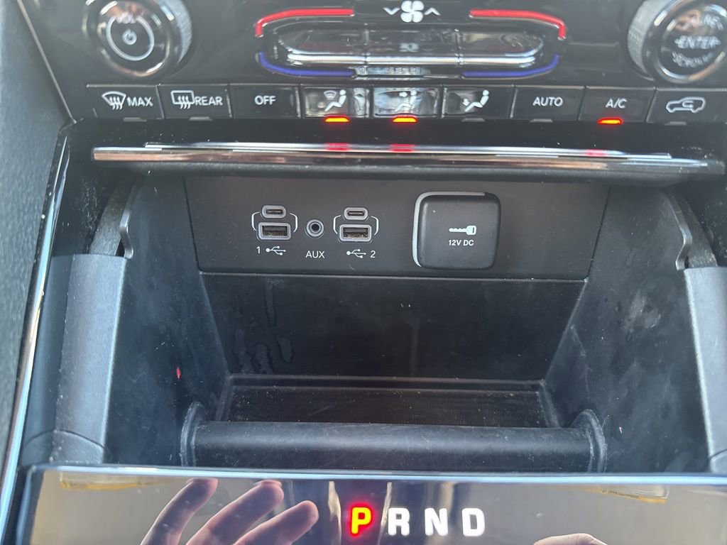 Certified 2023 Jeep Grand Cherokee Limited w/ Black Appearance Package image 26