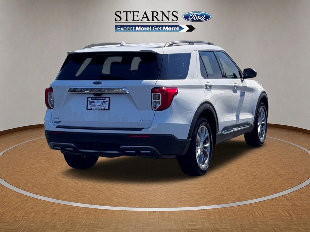 Used 2022 Ford Explorer XLT w/ Equipment Group 202A AWD/4WD image 15