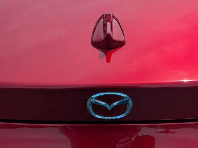 Used 2024 MAZDA MX-5 Miata RF Grand Touring RWD image 12