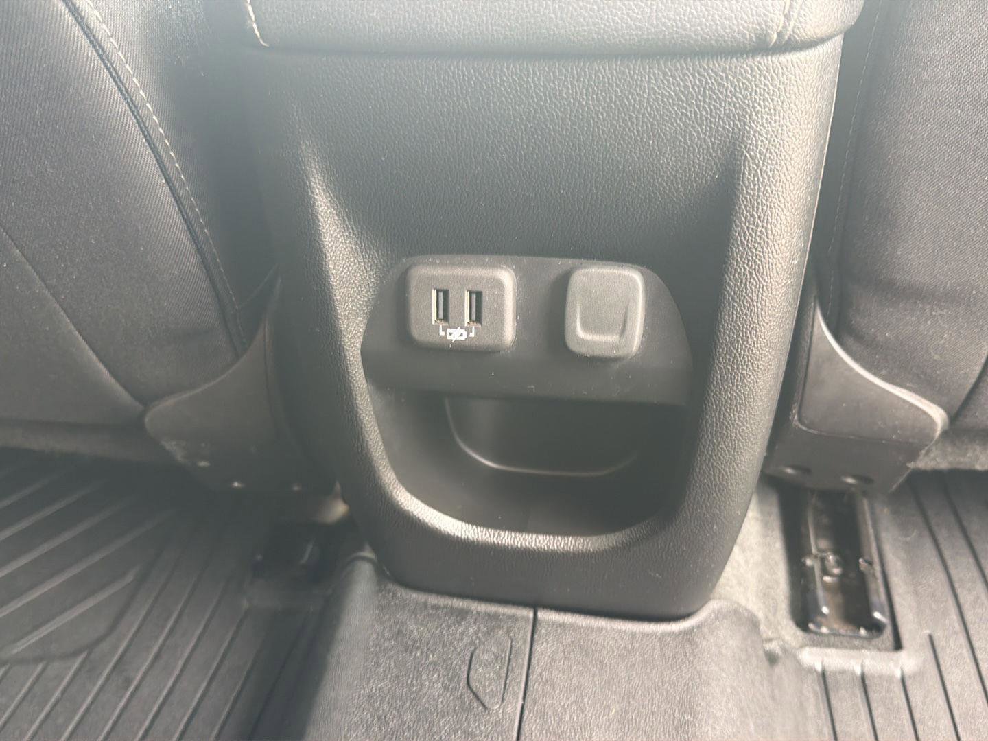 Used 2021 Chevrolet Colorado LT RWD image 19