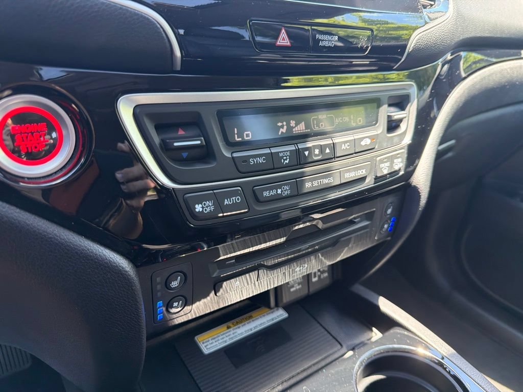 Used 2020 Honda Pilot Elite image 35