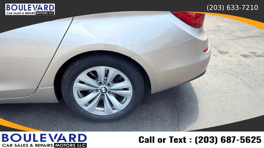 Used 2012 BMW 535i xDrive AWD/4WD image 10
