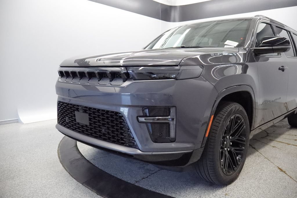 New 2026 Jeep Grand Wagoneer L Limited AWD/4WD image 6