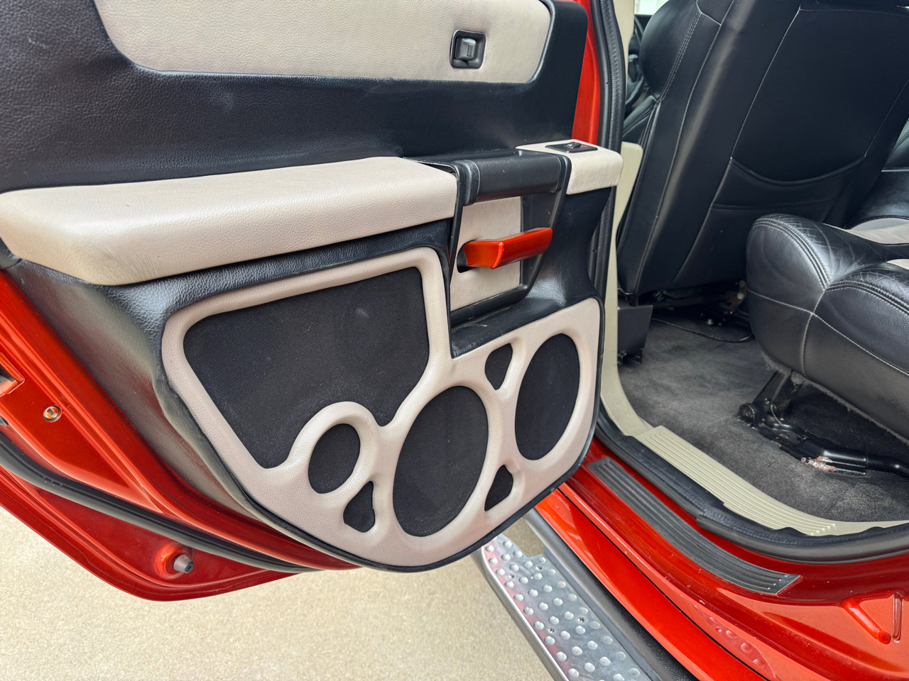 Used 2003 HUMMER H2 w/ Preferred Equipment Group image 23