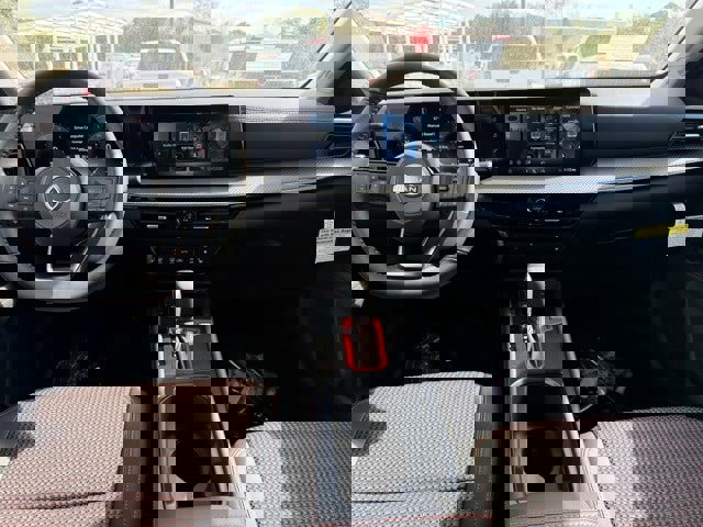 New 2026 Nissan Kicks SR w/ Cold Weather Package image 17