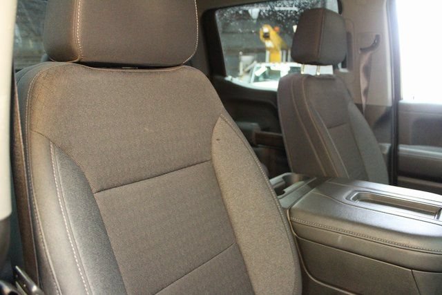 Used 2021 Chevrolet Silverado 1500 LT Trail Boss w/ Bed Protection Package AWD/4WD image 11