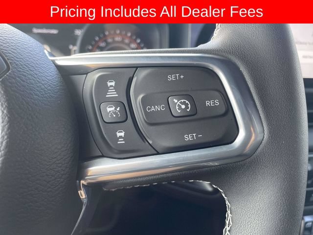 Used 2025 Jeep Wrangler Unlimited Sahara w/ Safety Group AWD/4WD image 30