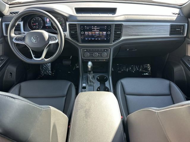 Used 2021 Volkswagen Atlas Cross Sport SE w/ Panoramic Sunroof Package image 19