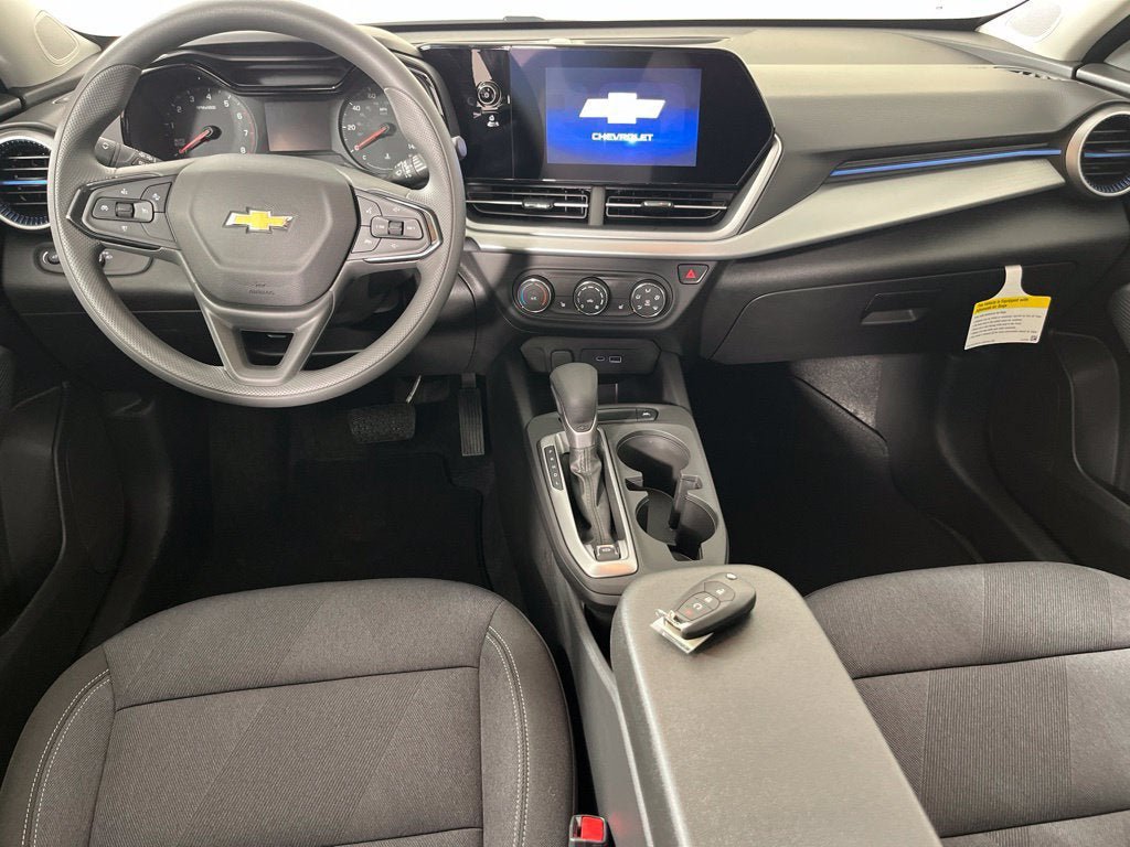 New 2026 Chevrolet Trax LS w/ LS Convenience Package FWD image 19