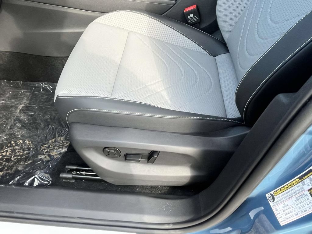 New 2026 Volkswagen Tiguan SE R-Line AWD/4WD image 15