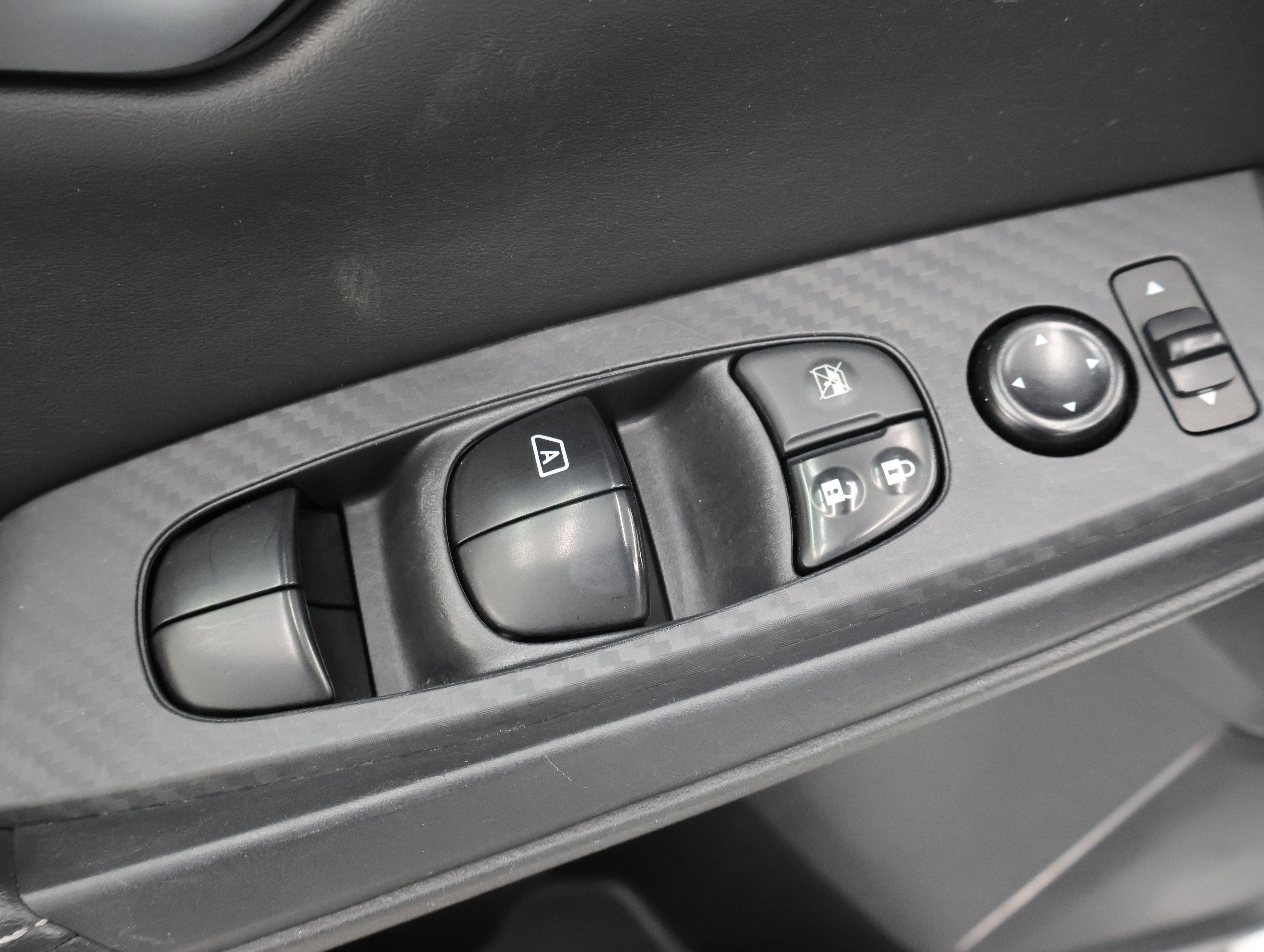 Used 2023 Nissan Sentra SV image 37