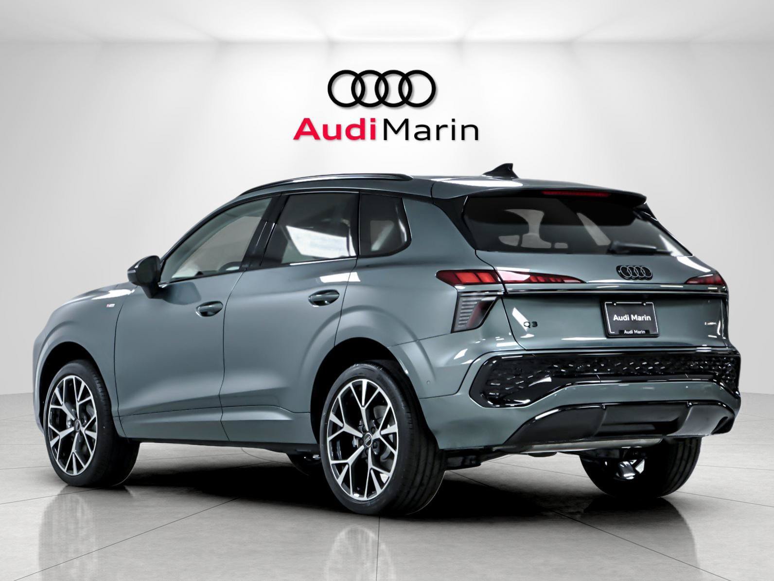 New 2026 Audi Q3 quattro 2.0T AWD/4WD image 3