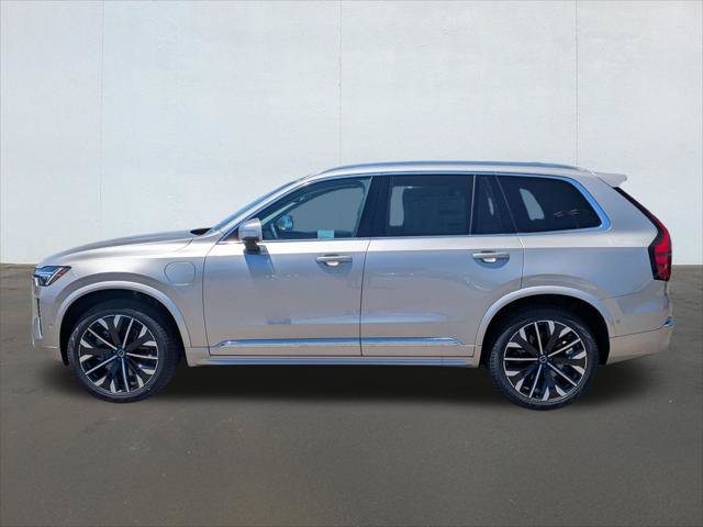 New 2026 Volvo XC90 T8 Plus AWD/4WD image 3