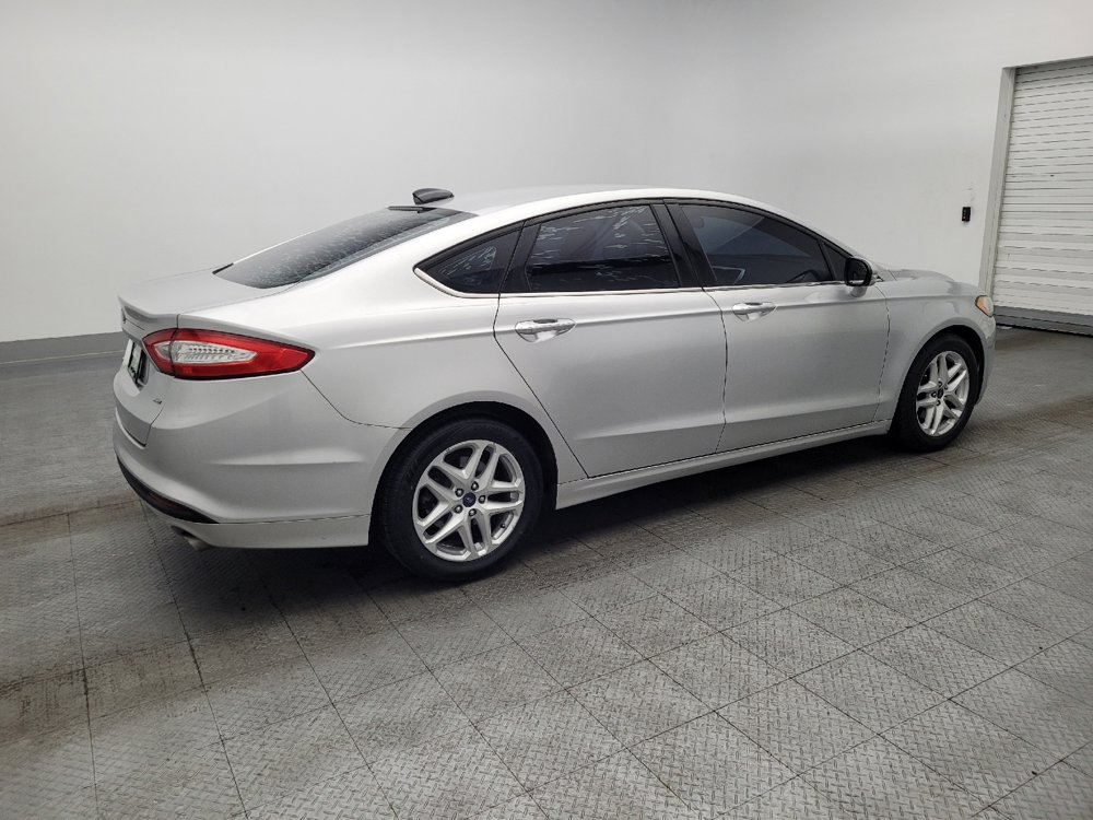 Used 2016 Ford Fusion SE FWD image 10