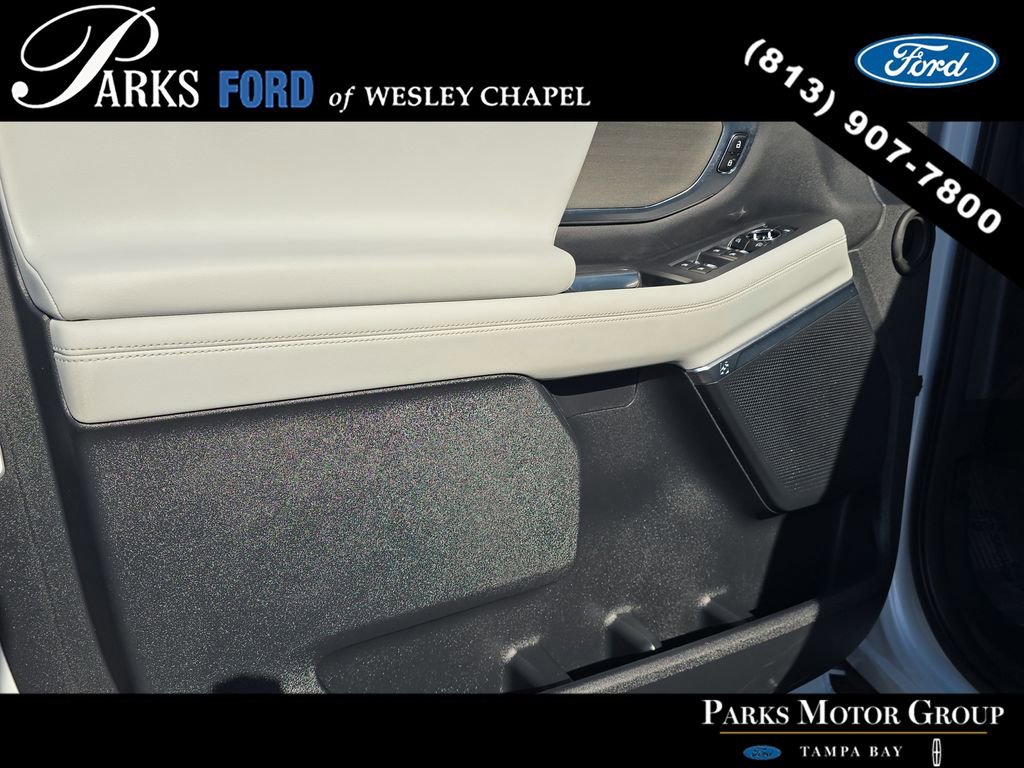 Certified 2025 Ford Expedition Platinum w/ Driver's Package image 18