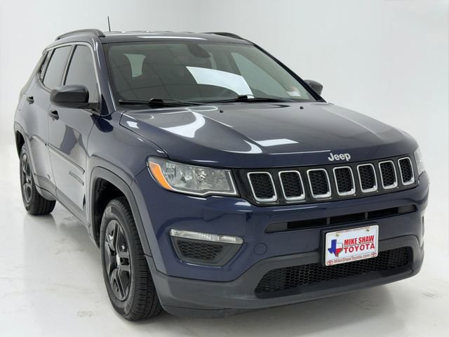 Used 2020 Jeep Compass Sport image 2