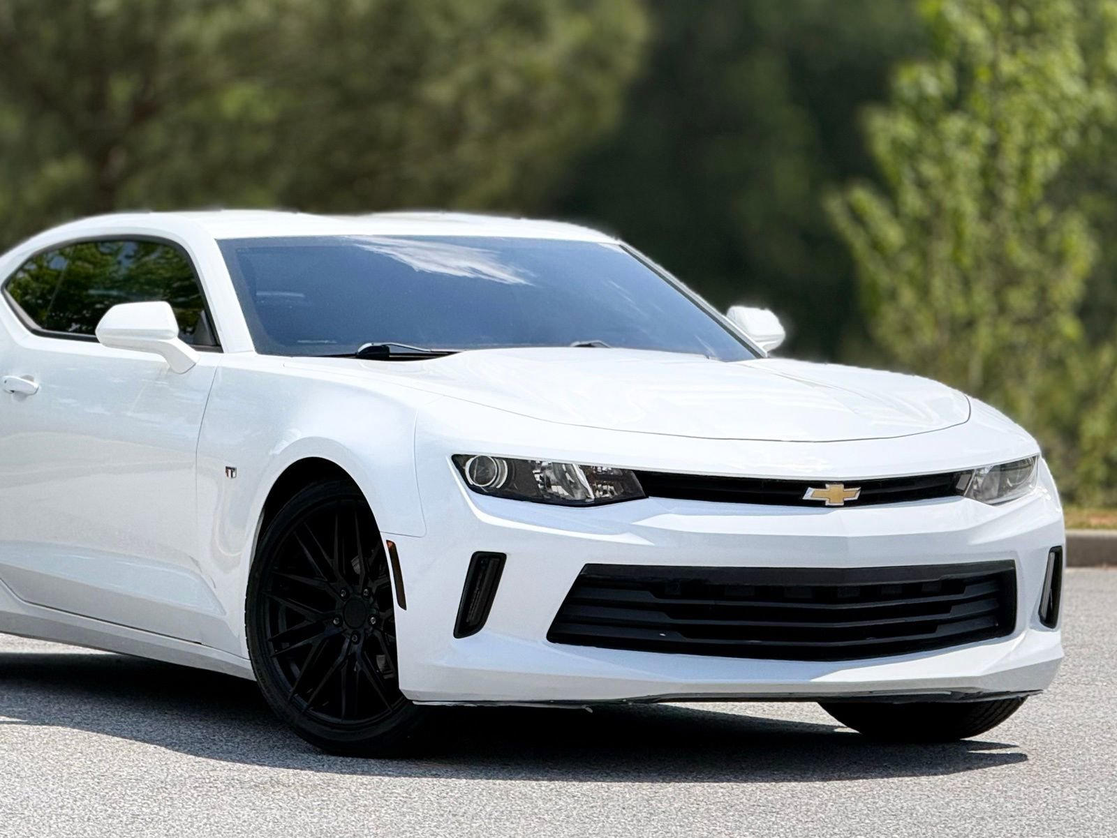 Used 2017 Chevrolet Camaro LT RWD image 43