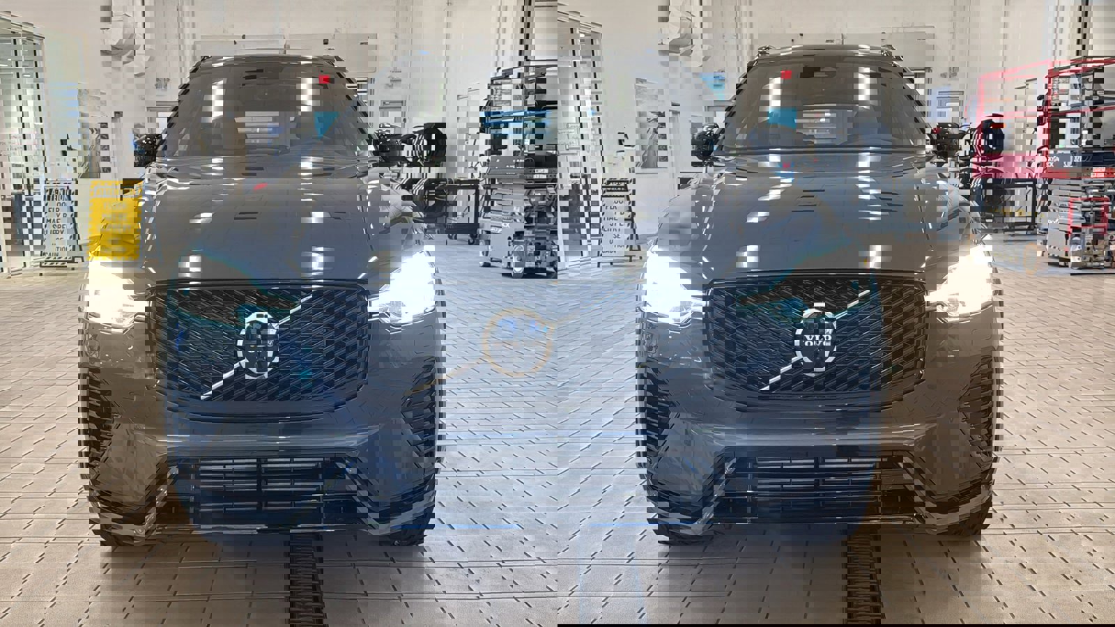 Used 2026 Volvo XC60 T8 Plus w/ Protection Package Premier image 10