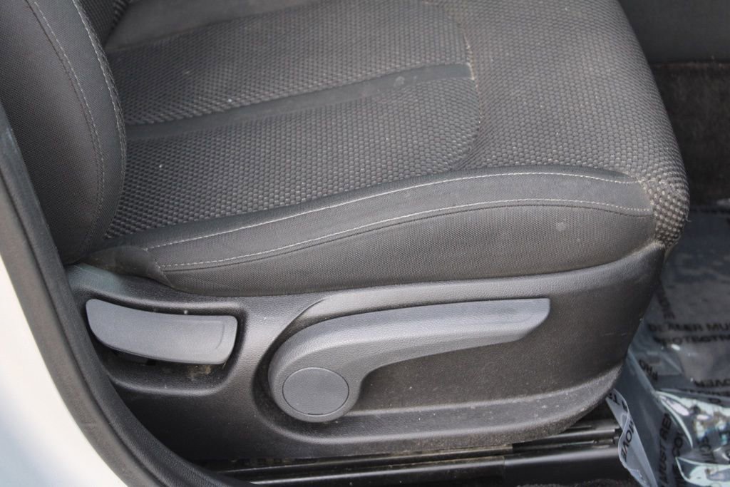 Used 2020 Kia Optima LX image 19