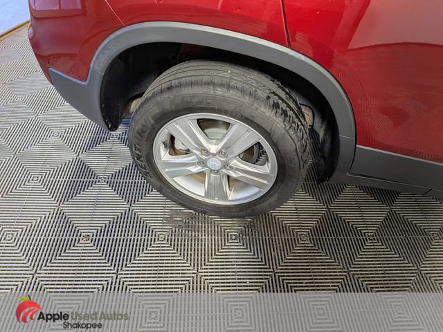 Used 2019 Chevrolet Trax LT w/ LT Convenience Package AWD/4WD image 36