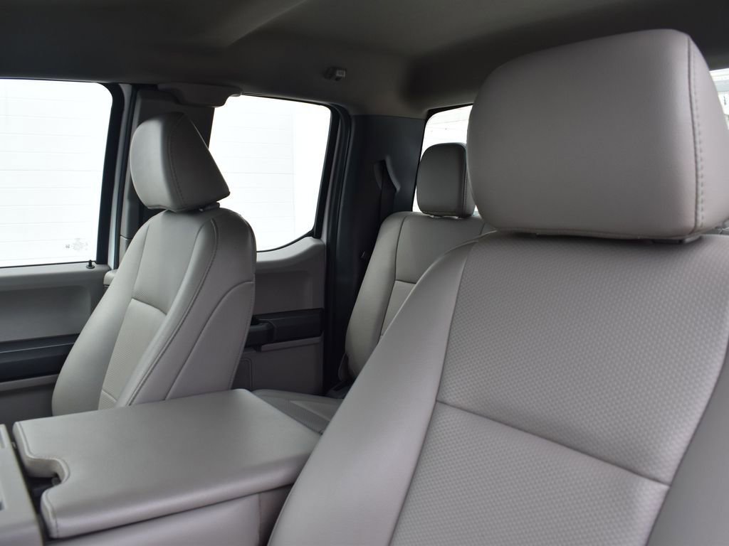 Used 2022 Ford F550 4x4 SuperCab Super Duty image 8