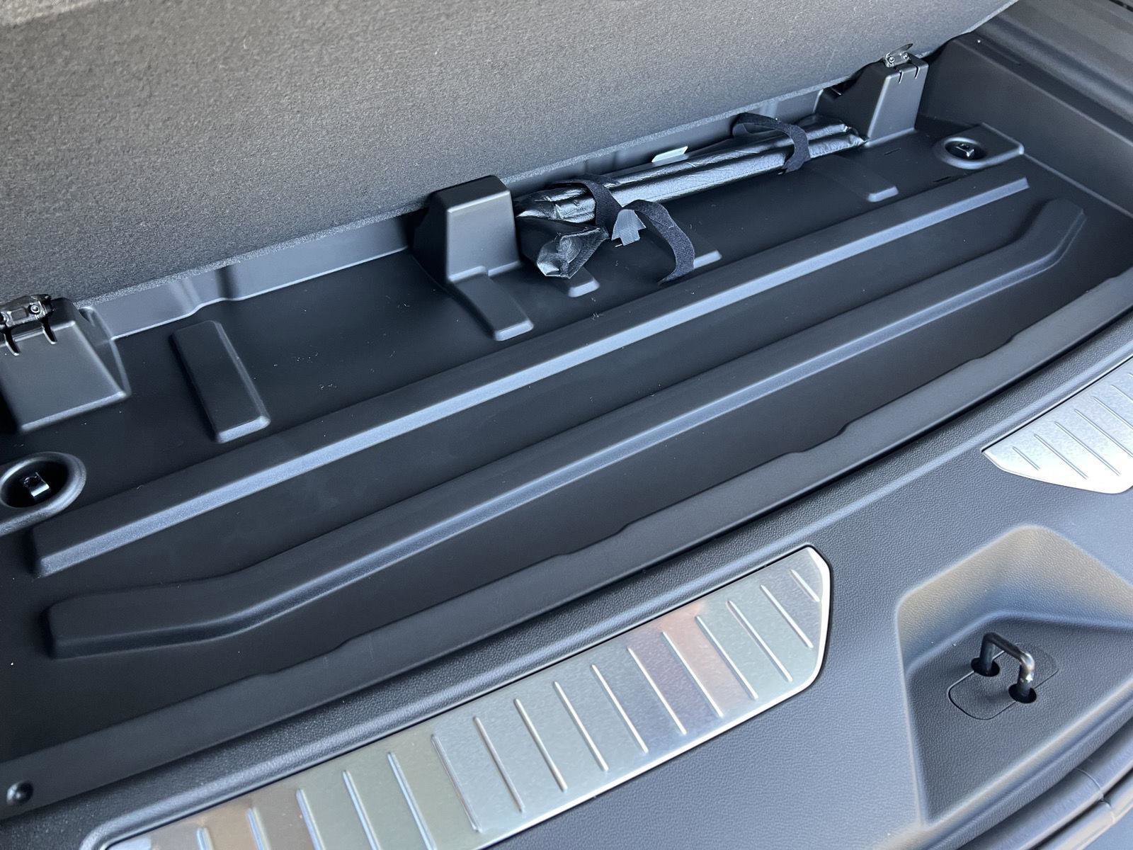 New 2026 GMC Yukon Denali w/ Sun & Power Step Package image 45